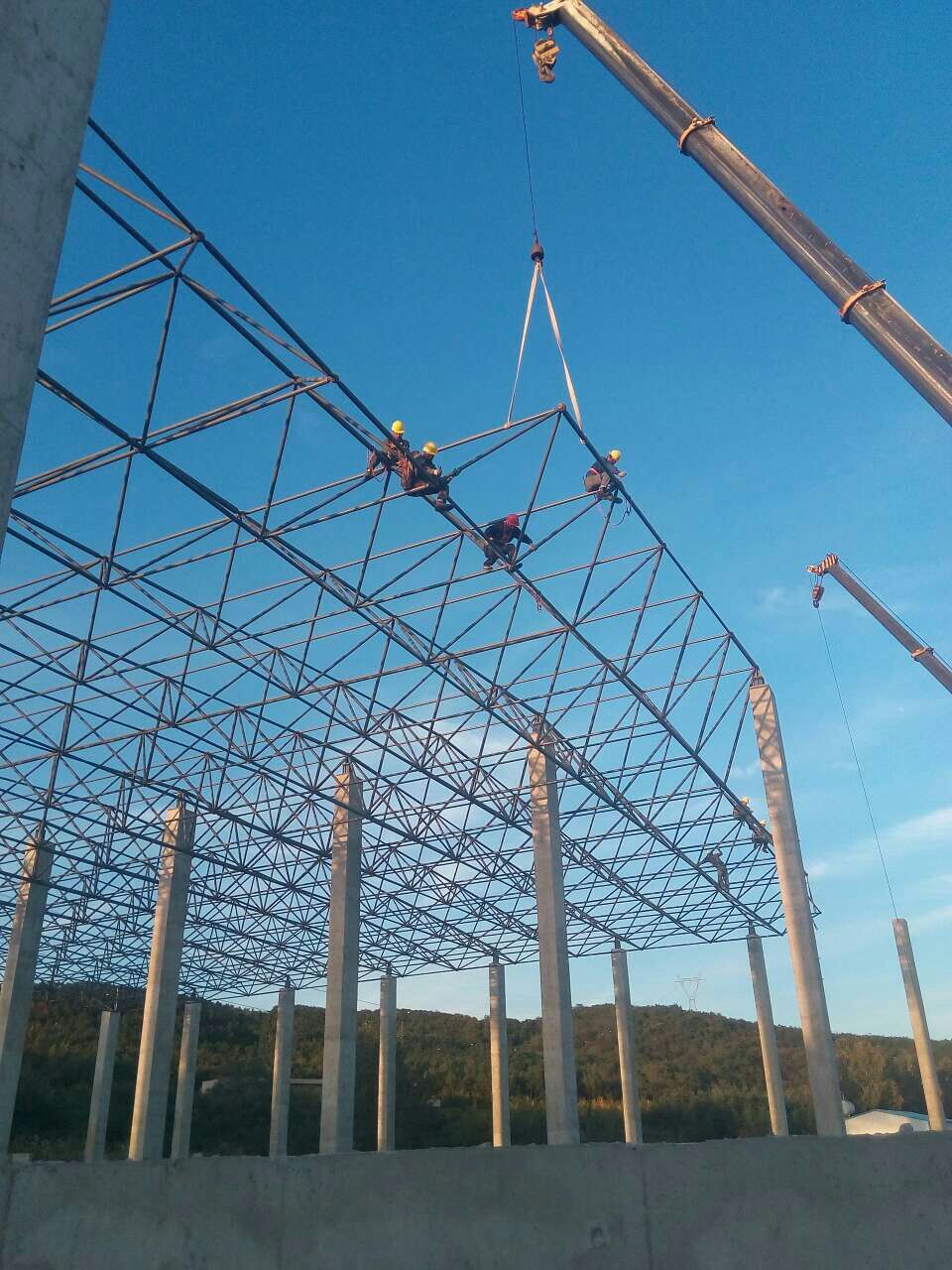 楚雄物流园网架